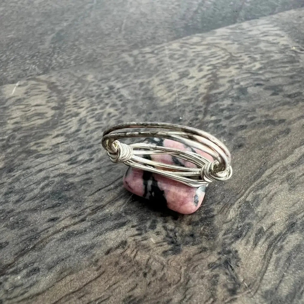 Handmade funky pink and black stone rhodonite and wire ring - size 6